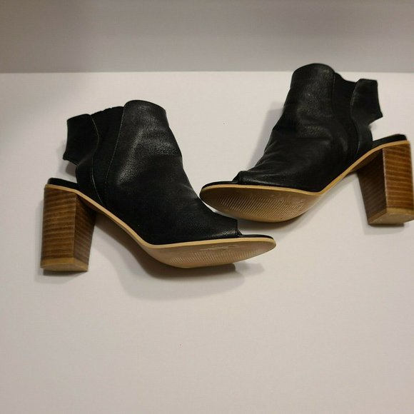 Women's Steve Madden Black Leather Sling‎ Back Sandal Size 6M - Picture 6 of 10